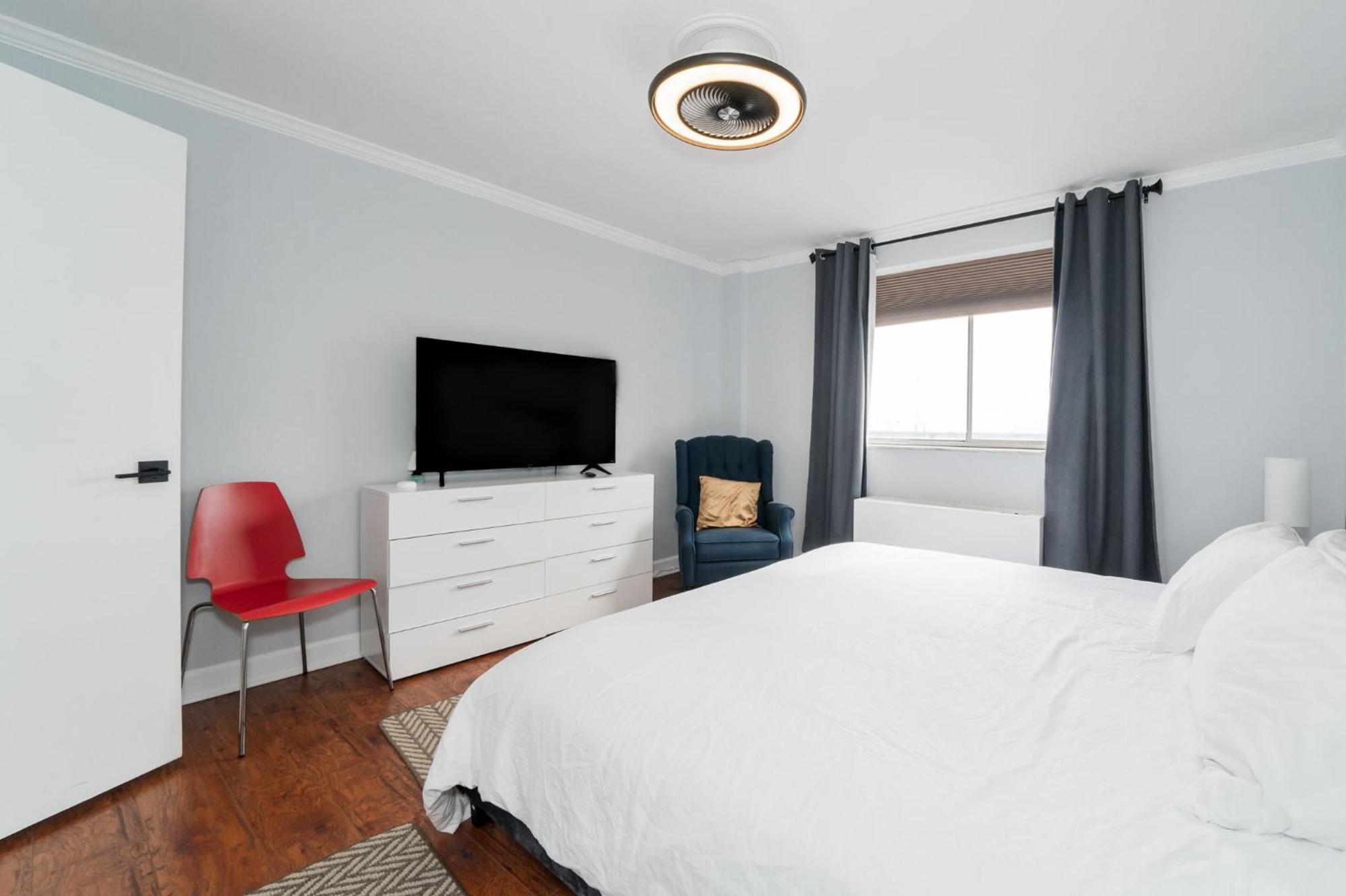 21Floor-Renovated 2Br,1Bath King And Queen Bed And Parking Atlanta Exterior photo
