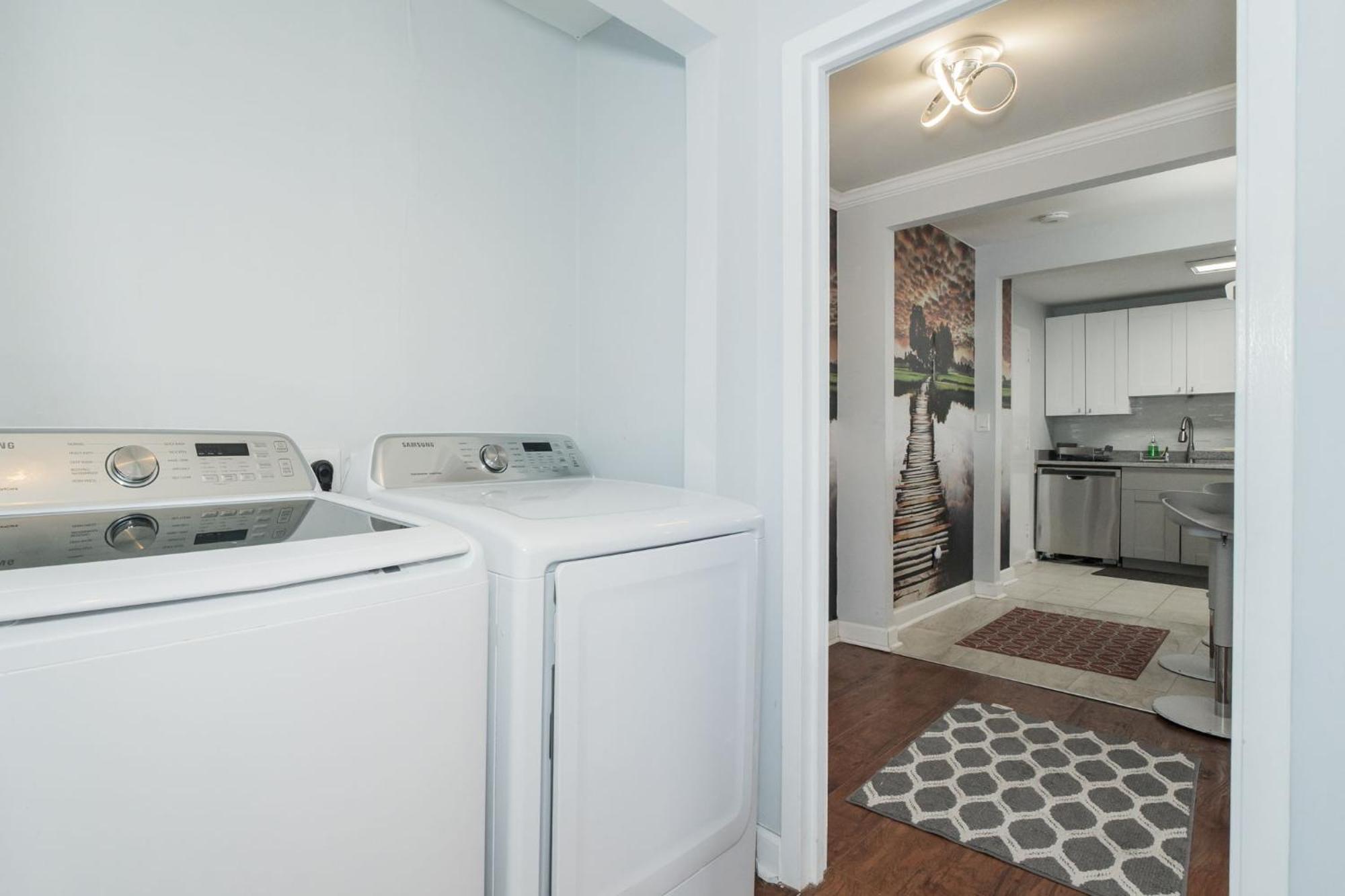 21Floor-Renovated 2Br,1Bath King And Queen Bed And Parking Atlanta Exterior photo