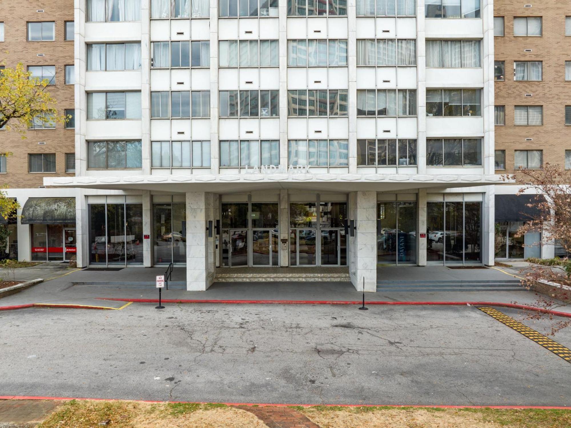 21Floor-Renovated 2Br,1Bath King And Queen Bed And Parking Atlanta Exterior photo
